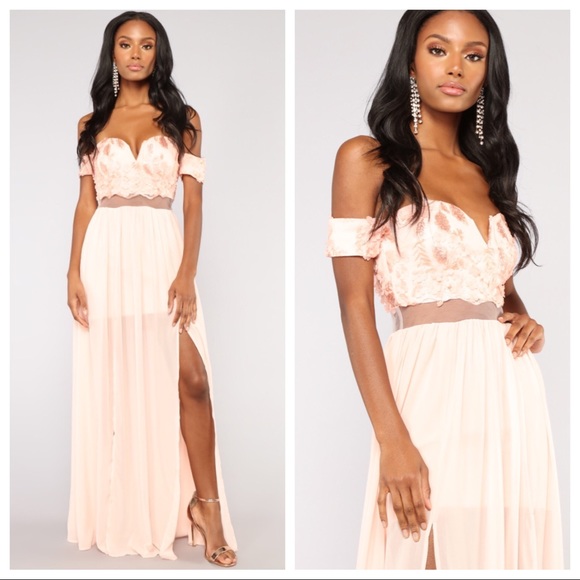 Fashion Nova Dresses & Skirts - Beautiful FashionNova prom dress size medium